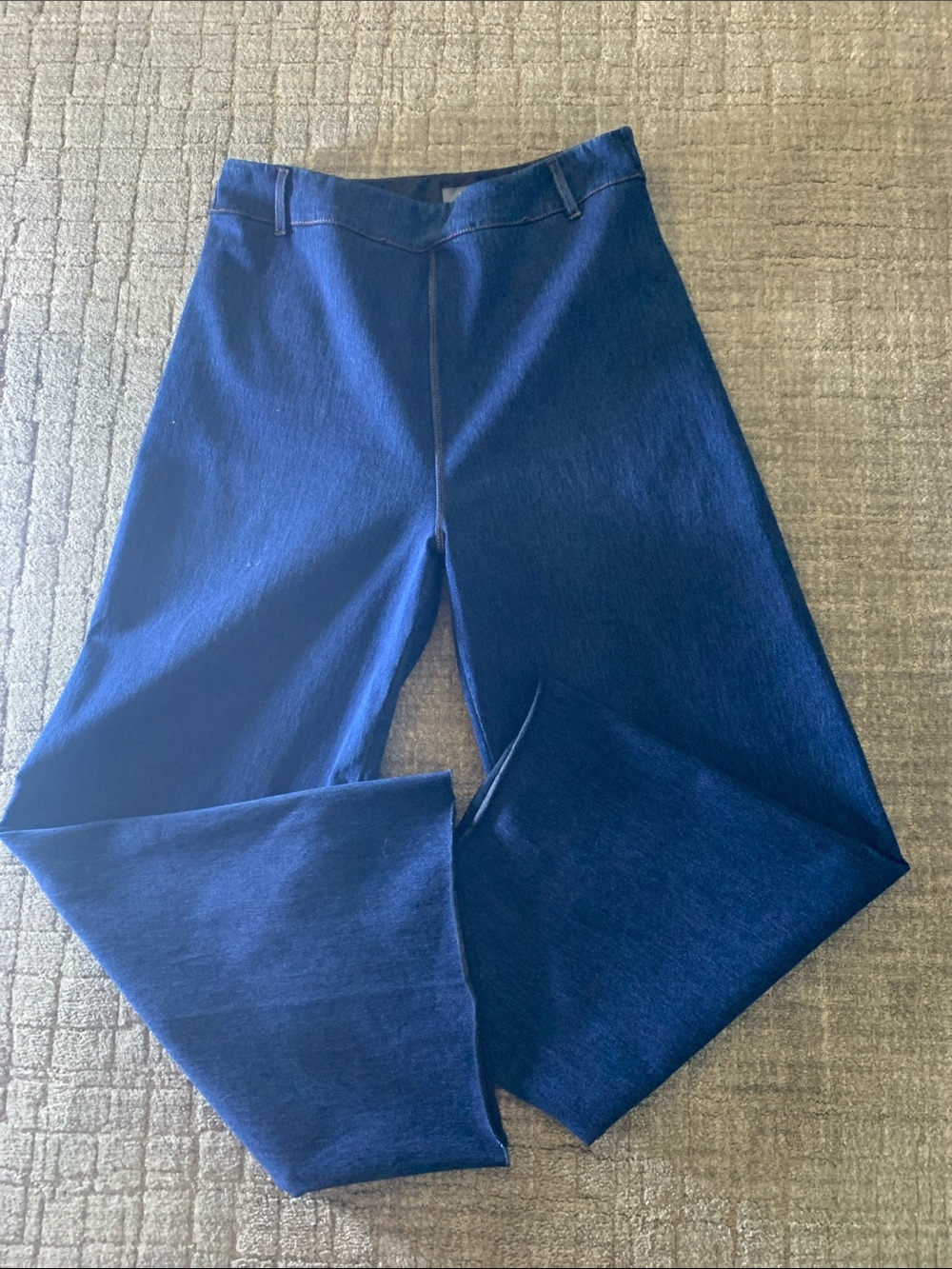 LYSSE dark indigo wide leg jeans stretchy comfy waist and back pockets in Large